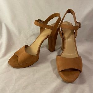 Gianni Bini nice heels| size 10w